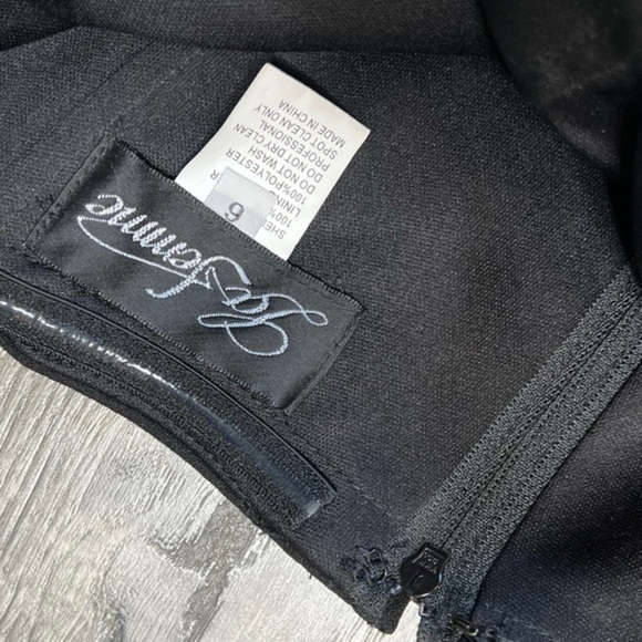 La Femme NWT Long Black Jersey Gown Dress Size 6 Off The Shoulder $338 28209 - Picture 8 of 14